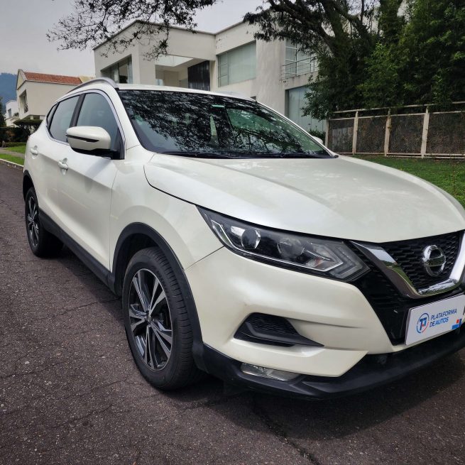 Foto frontal Nissan Qashqai Advance 2020