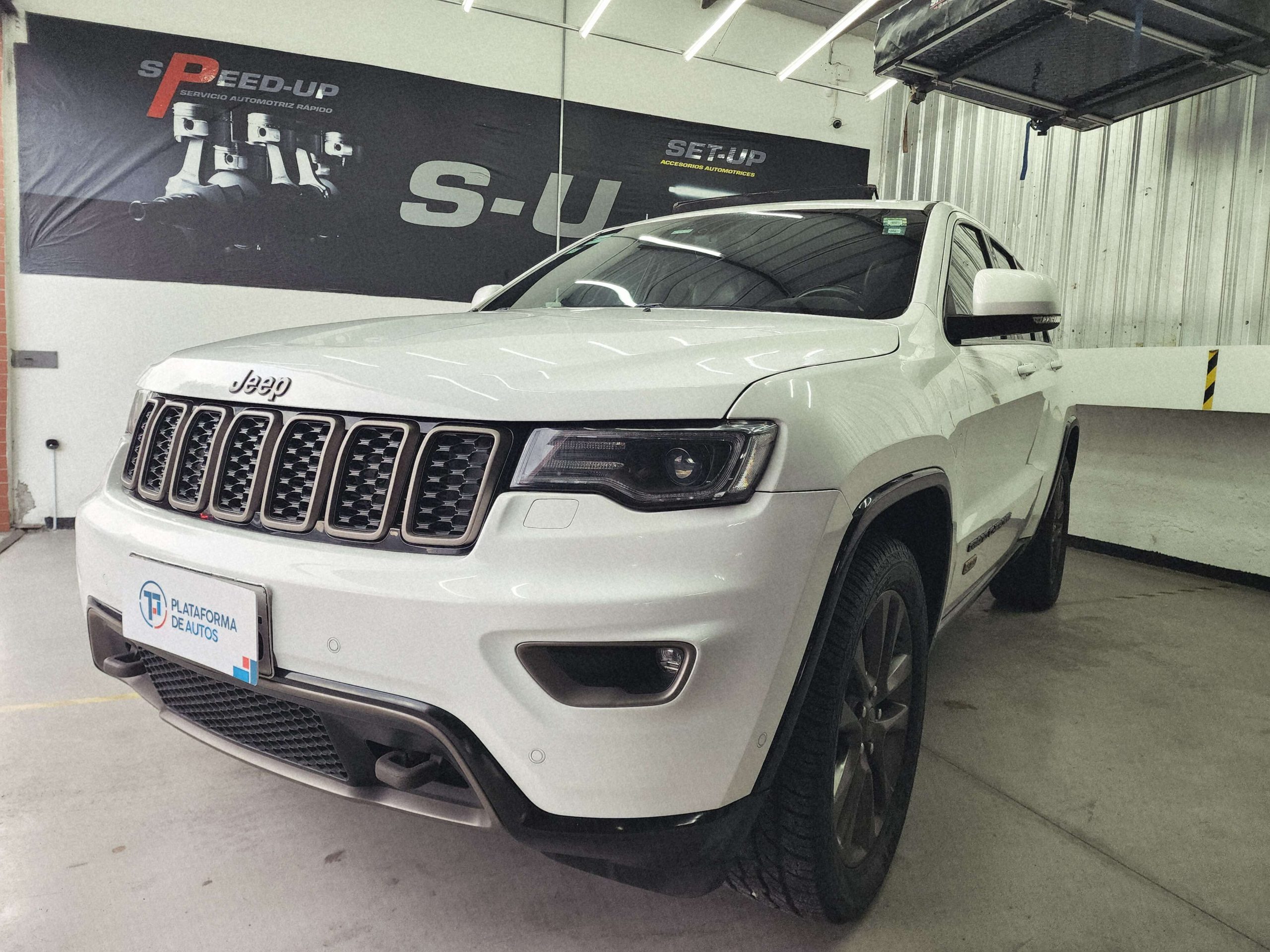 Jeep Grand Cherokee Limited 75 Aniversario - Imagen 3