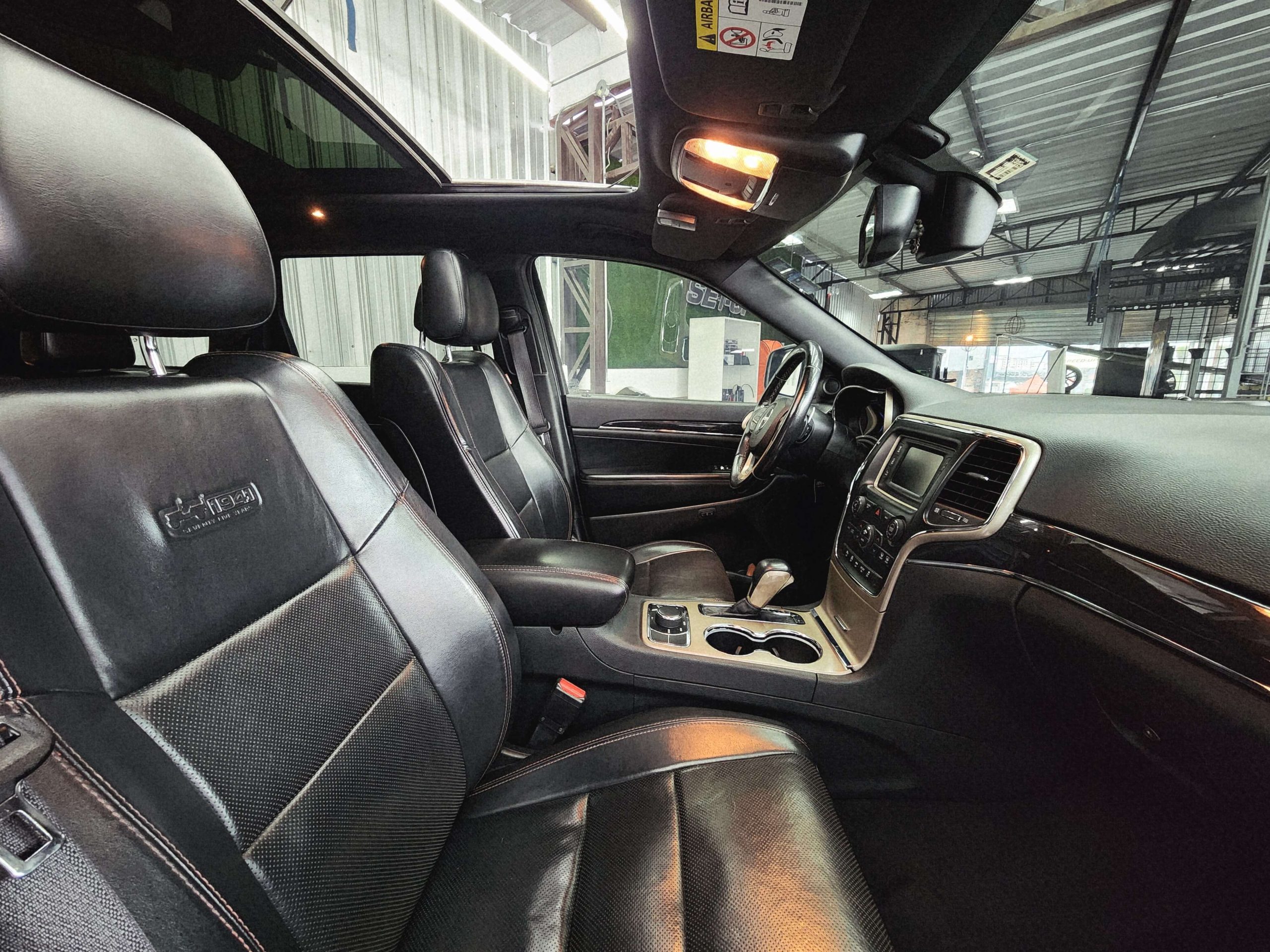 Jeep Grand Cherokee Limited 75 Aniversario - Imagen 9