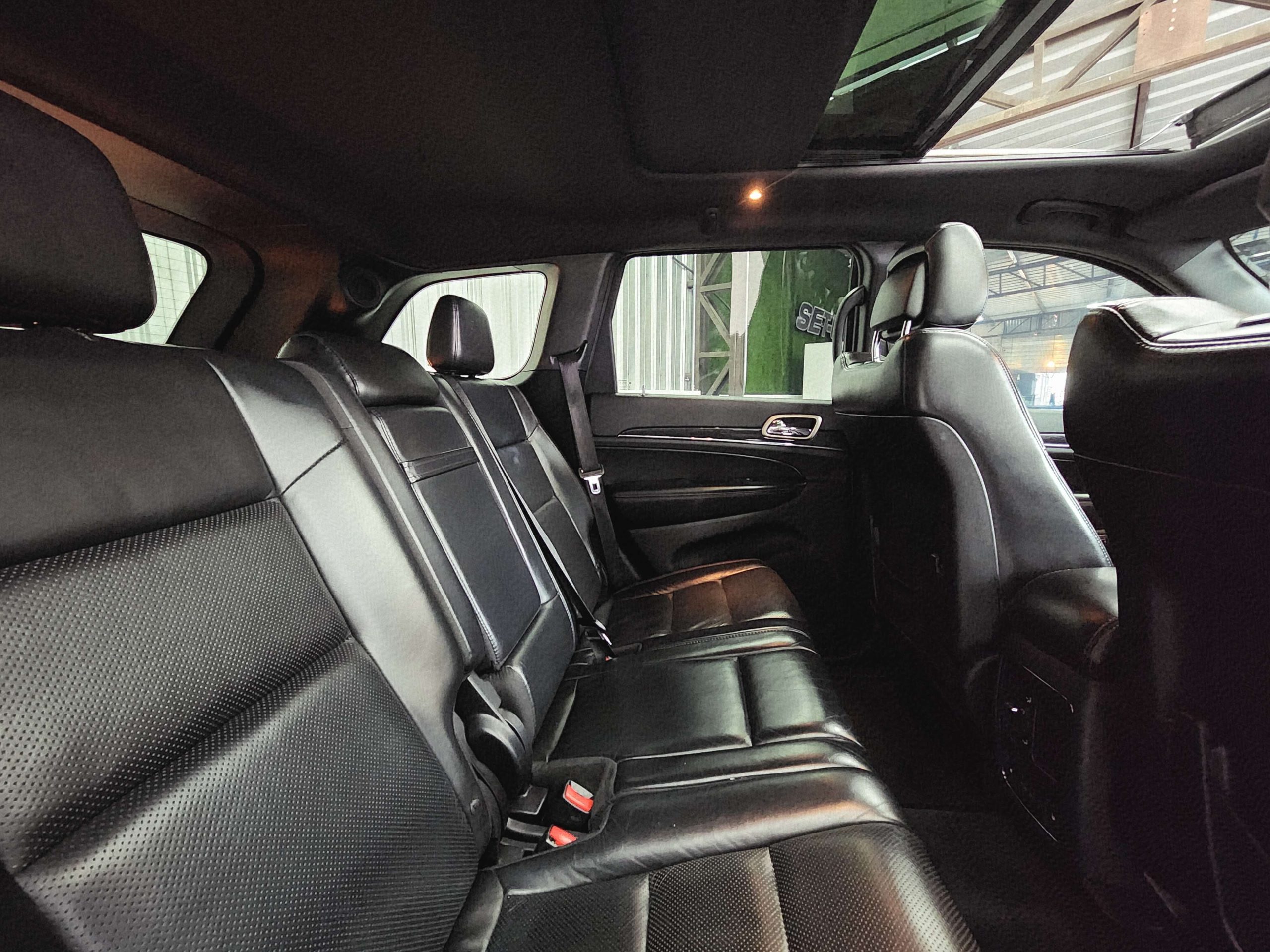 Jeep Grand Cherokee Limited 75 Aniversario - Imagen 17