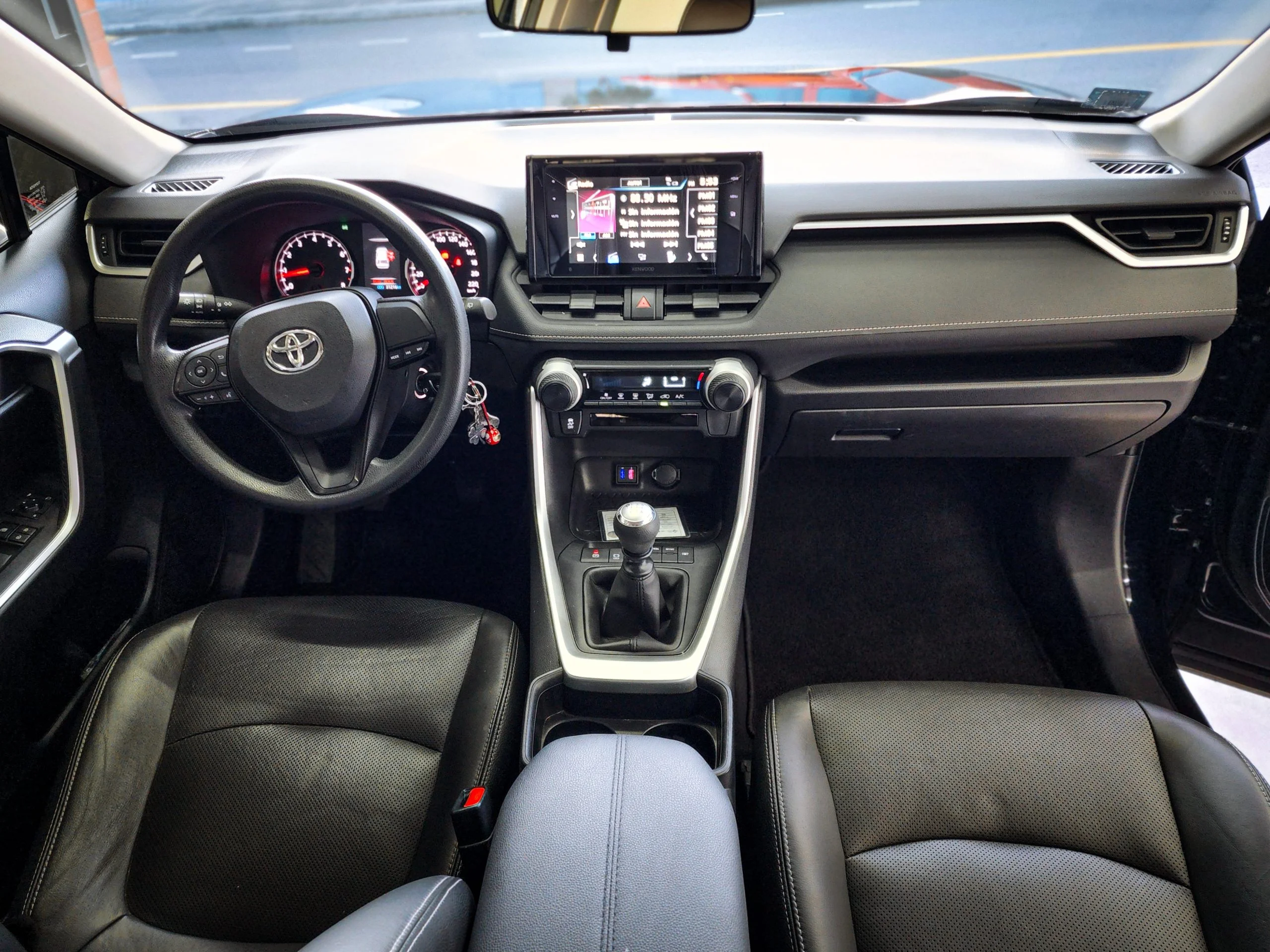 Toyota RAV4 2.0 MT 4X2 - Imagen 13