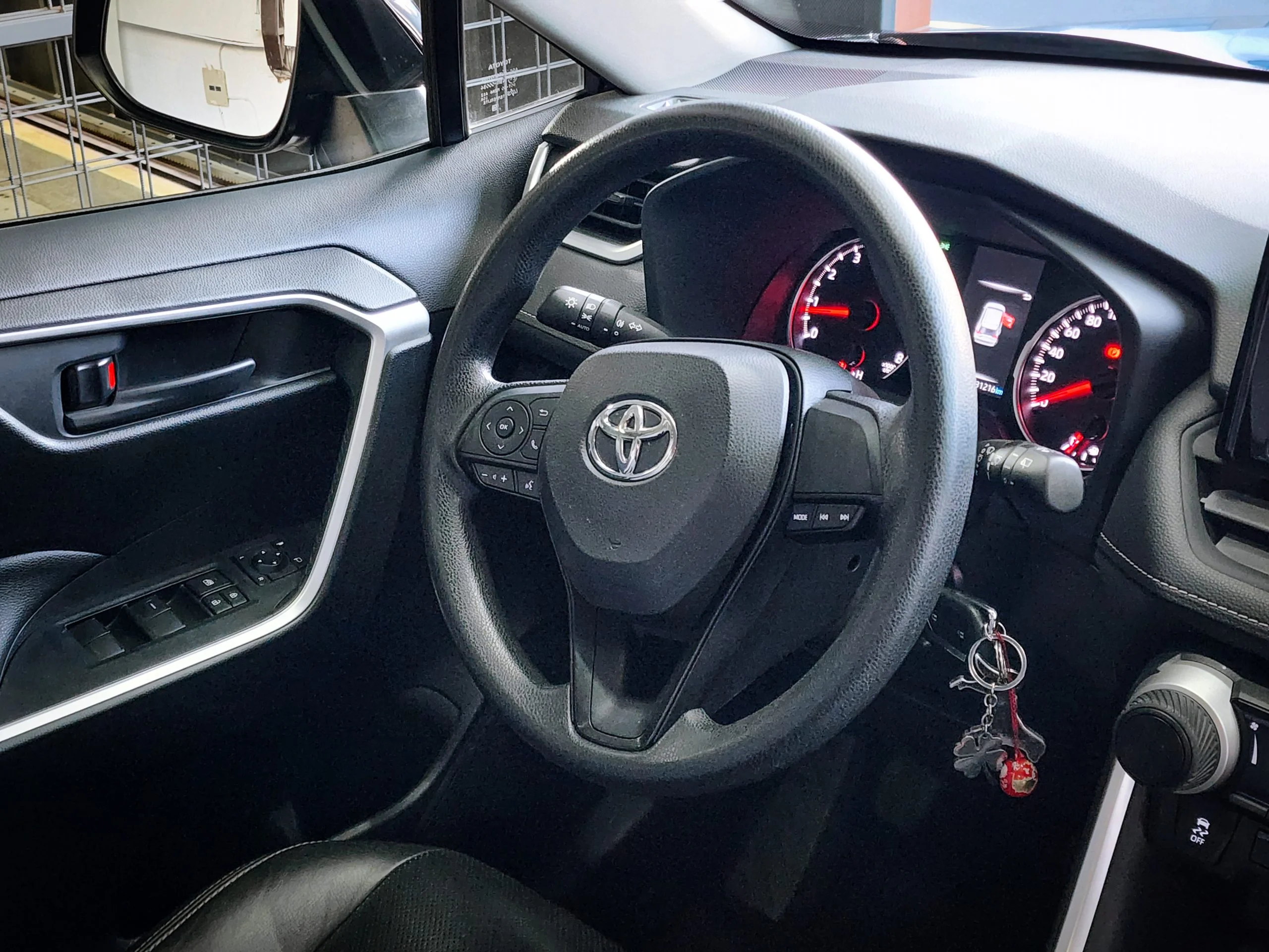 Toyota RAV4 2.0 MT 4X2 - Imagen 9
