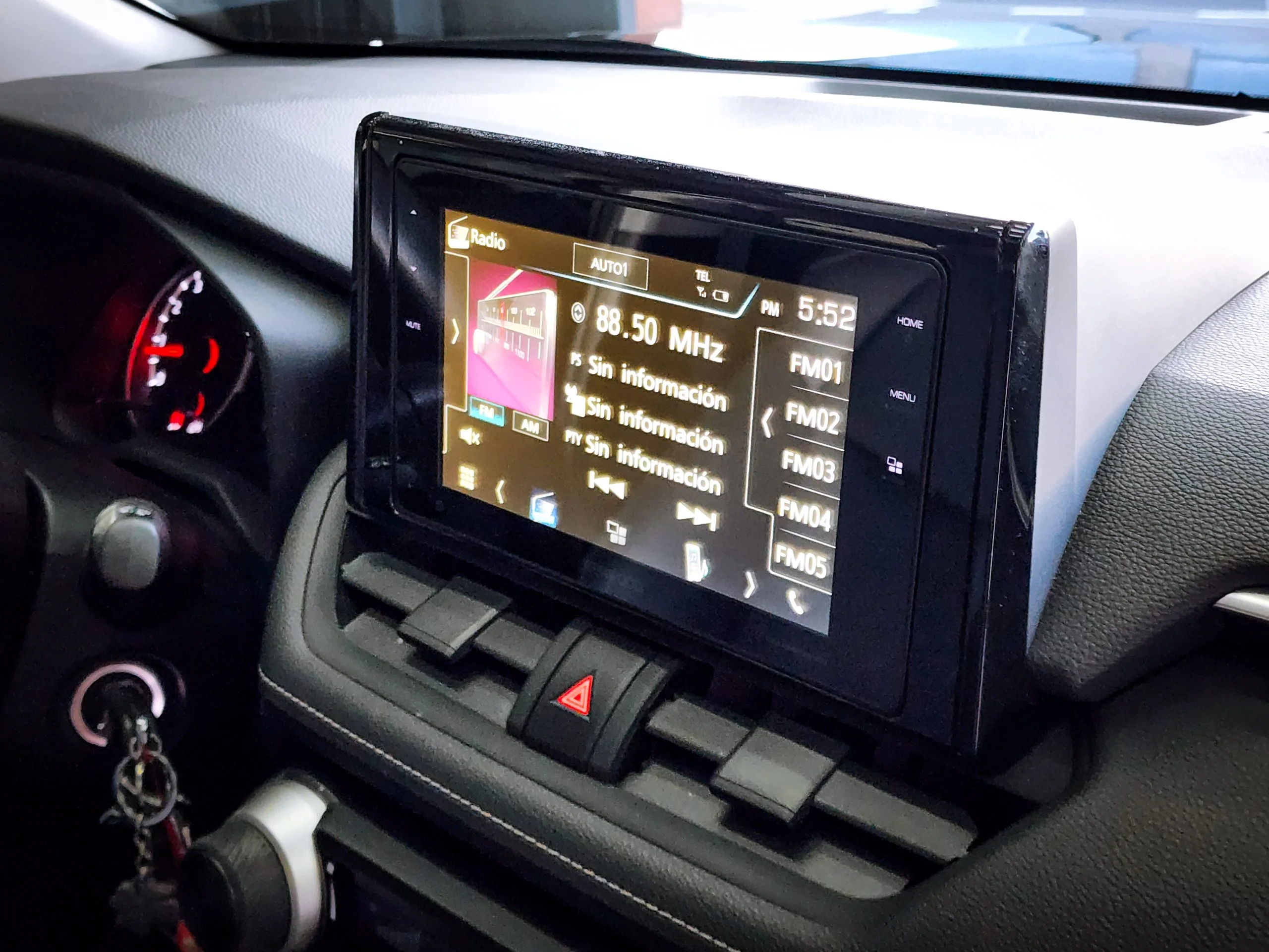 Toyota RAV4 2.0 MT 4X2 - Imagen 10