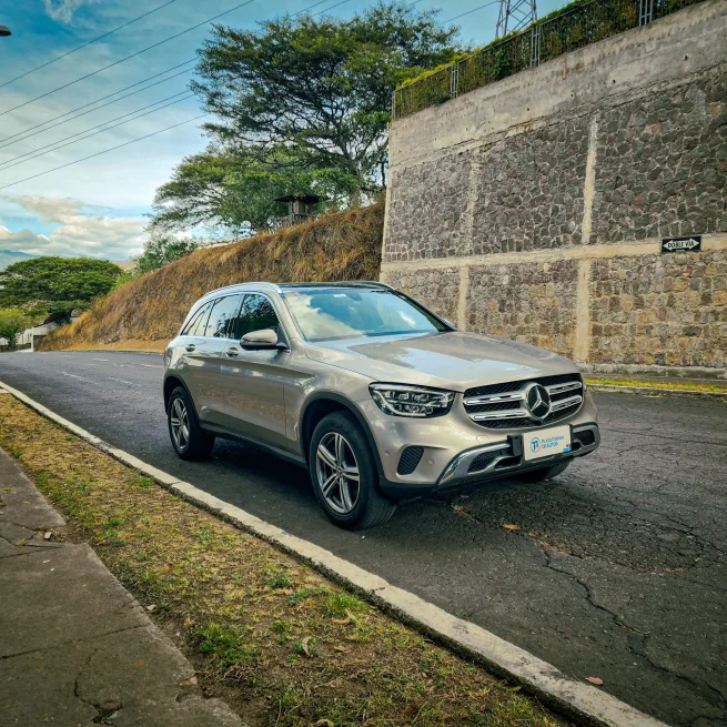 Mercedes Benz GLC 200 2022