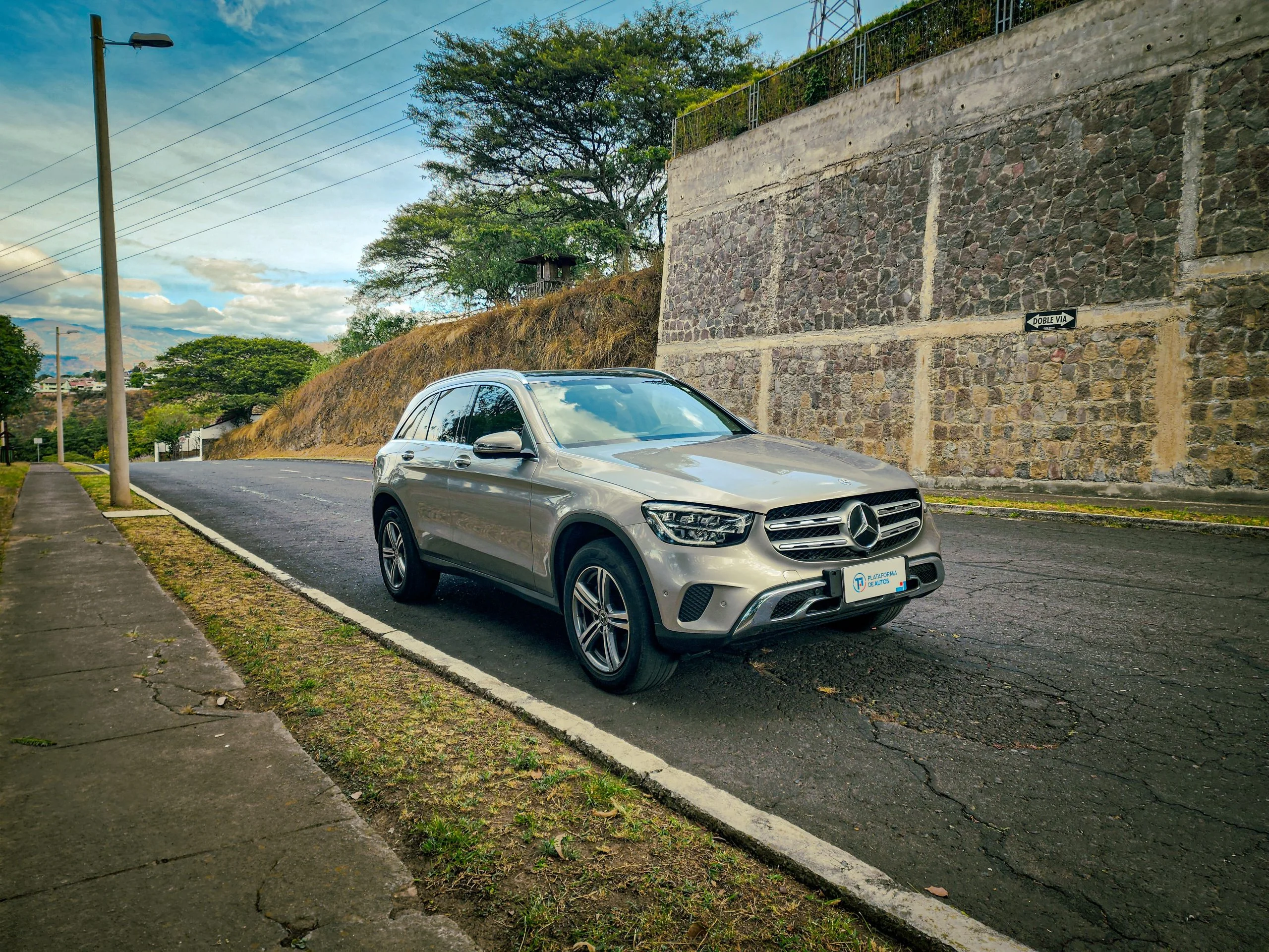 Mercedes Benz GLC 200 2022