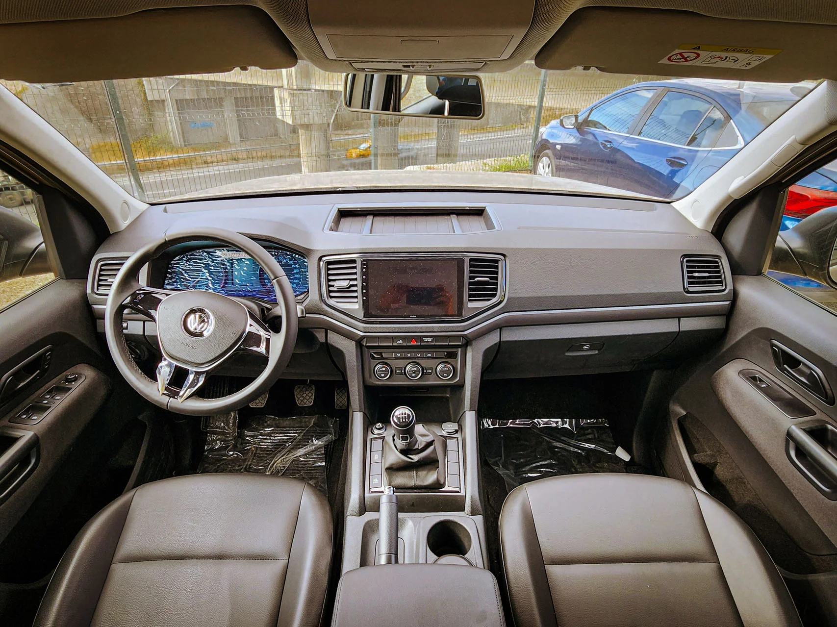 Volkswagen Amarok 2.0 BiTDI 4x2 - Imagen 26