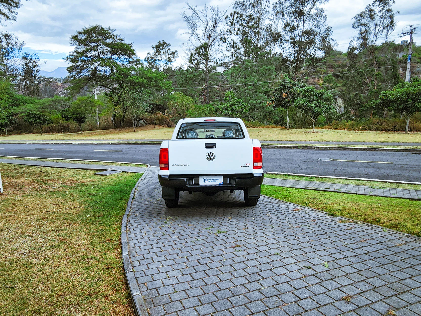 Volkswagen Amarok 2.0 BiTDI 4x4 - Imagen 6