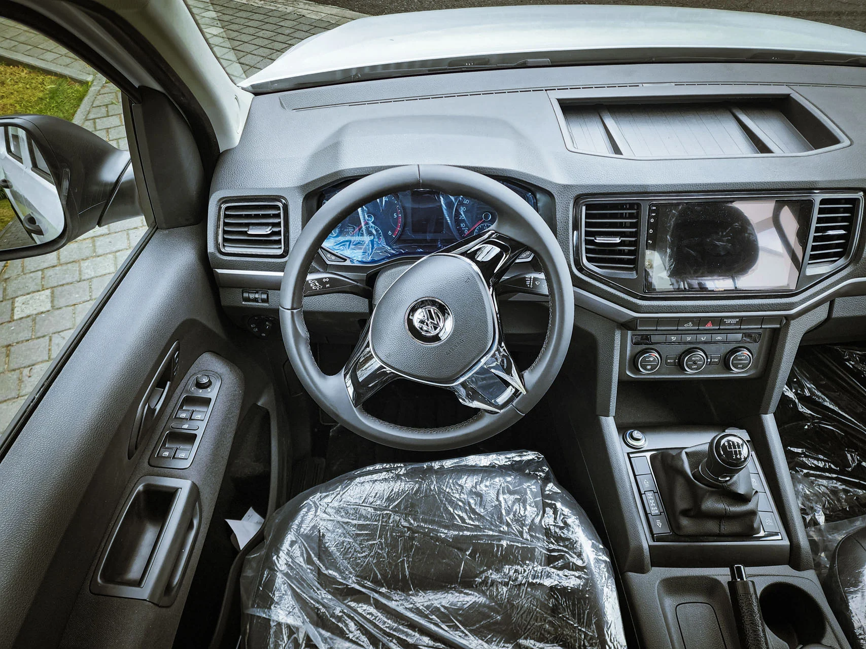 Volkswagen Amarok 2.0 BiTDI 4x4 - Imagen 25